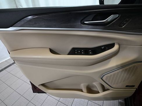 Used 2021 Jeep Grand Cherokee L Limited w/ MOPAR Finishing Package image 23