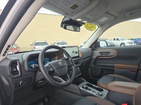 Used 2025 Ford Bronco Sport Outer Banks w/ Outer Banks Tech Package+ image 13