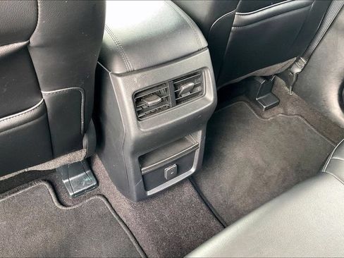 Used 2020 Ford Edge SEL FWD image 32