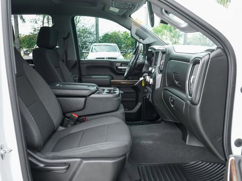 Used 2021 GMC Sierra 2500 SLE w/ Fleet Comfort Package image 34