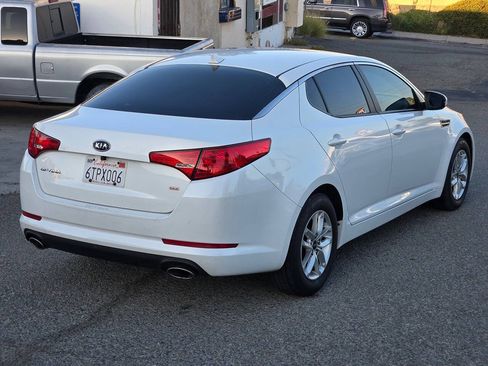 Used 2011 Kia Optima LX FWD image 16