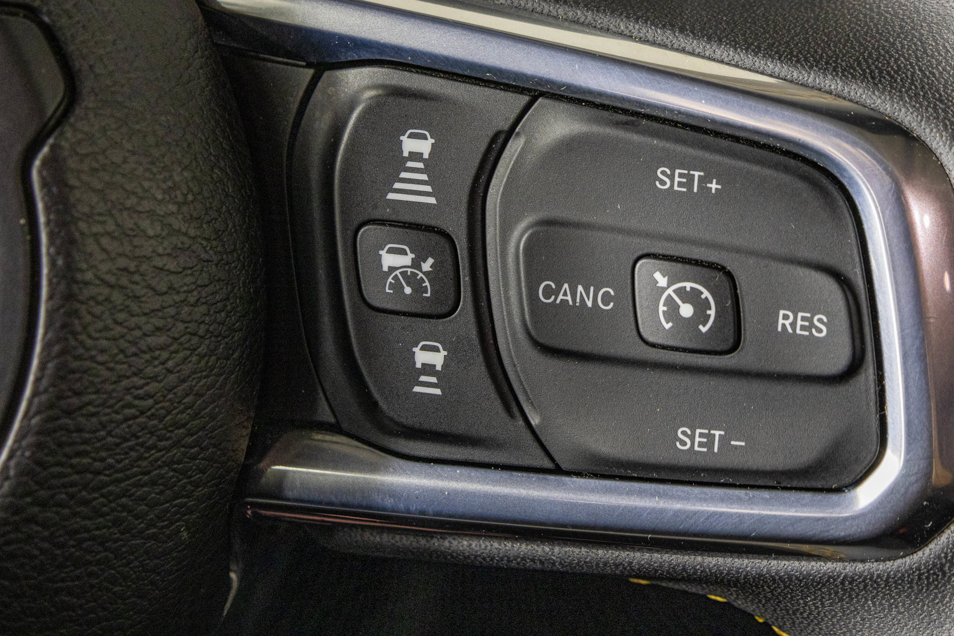 Used 2024 Jeep Wrangler Unlimited Sahara AWD/4WD image 30