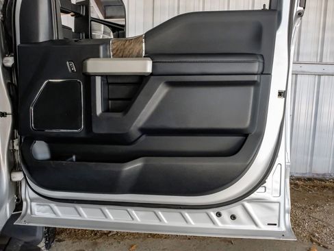 Used 2019 Ford F350 Lariat w/ Lariat Value Package image 45