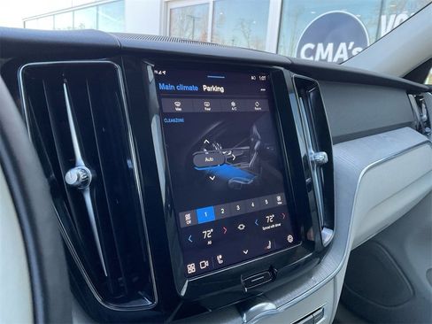 Certified 2023 Volvo XC60 B5 Plus w/ Protection Package Premier image 21