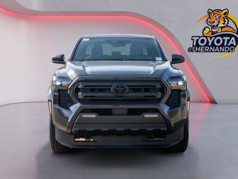 Certified 2025 Toyota Tacoma SR5 image 2