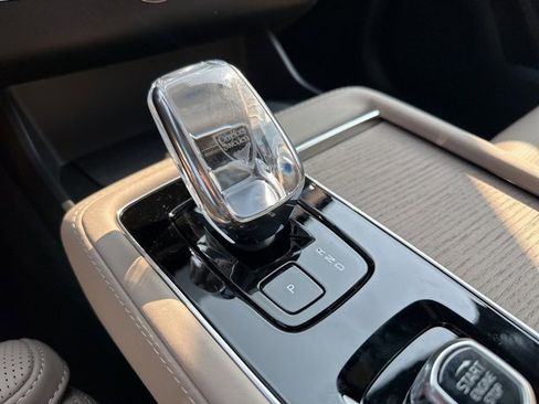 New 2026 Volvo XC90 T8 Ultra image 15