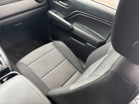 Used 2023 Chevrolet Colorado Trail Boss w/ Technology Package image 15