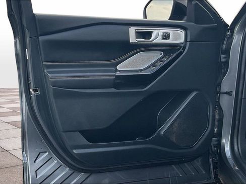 Used 2022 Ford Explorer ST w/ Equipment Group 401A AWD/4WD image 22