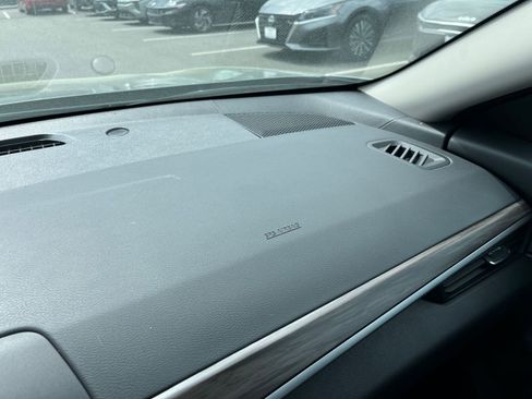 Used 2025 Nissan Altima 2.5 SV image 36