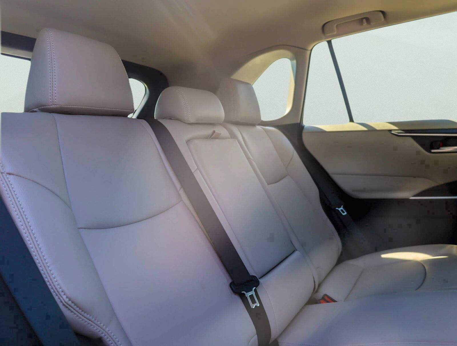 Used 2023 Toyota RAV4 XLE w/ Convenience Package FWD image 9