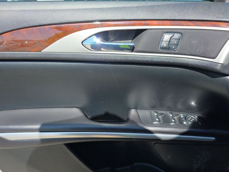 Used 2016 Lincoln MKZ Hybrid w/ Equipment Group 600A Reserve FWD image 6