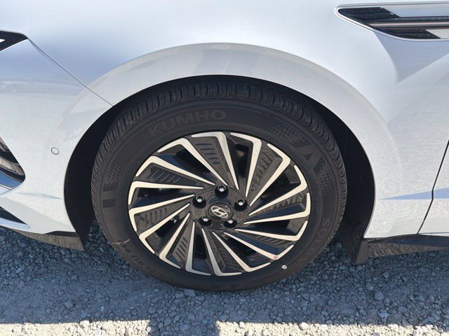 New 2026 Hyundai Sonata Limited FWD image 12