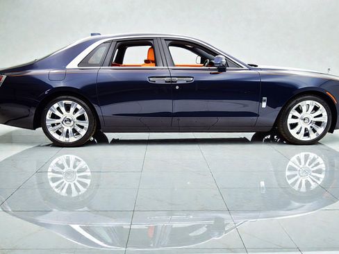 Used 2023 Rolls-Royce Ghost image 17