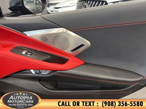 Used 2025 Chevrolet Corvette Z06 RWD image 13
