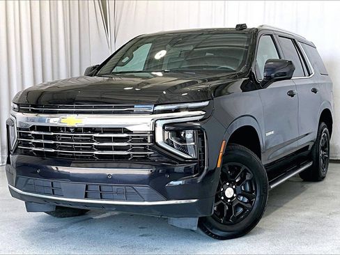Used 2025 Chevrolet Tahoe LT image 12