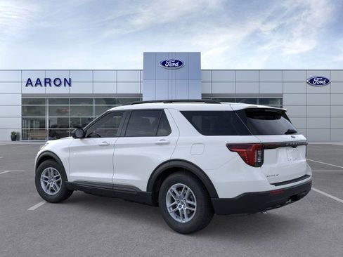 New 2026 Ford Explorer Active image 5