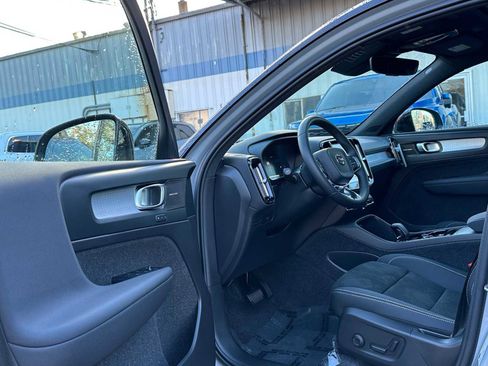 New 2026 Volvo XC40 B5 Ultra w/ Climate Package image 20