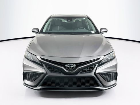 Used 2024 Toyota Camry SE w/ Convenience Package FWD image 2