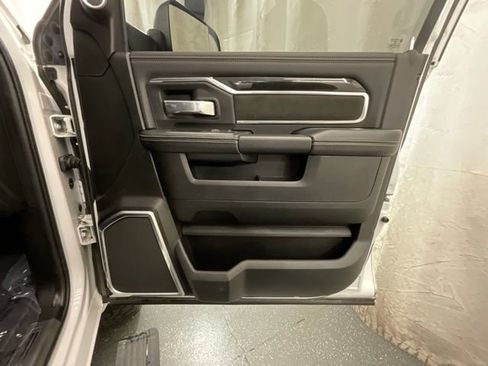 Used 2022 RAM 2500 Laramie AWD/4WD image 23