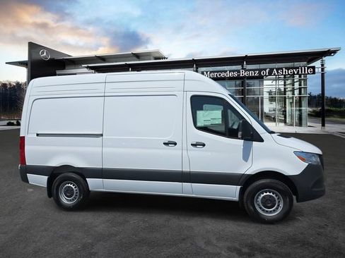 New 2025 Mercedes-Benz Sprinter 2500 image 1