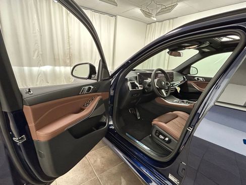 Used 2026 BMW X5 xDrive50e w/ M Sport Package image 24