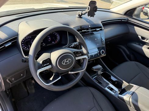 Used 2022 Hyundai Tucson SE AWD/4WD image 13