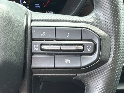 Used 2024 Chevrolet Colorado W/T RWD image 25