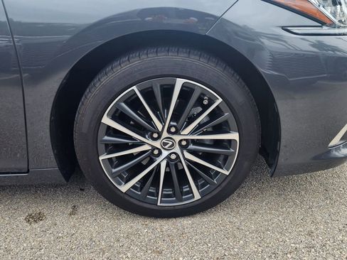 Certified 2024 Lexus ES 350 w/ Premium Package FWD image 6
