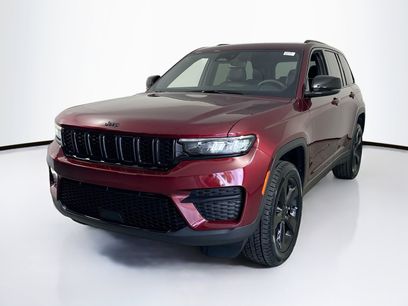 Used 2023 Jeep Grand Cherokee Altitude