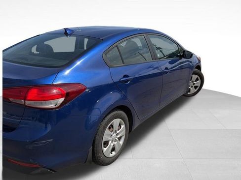 Used 2018 Kia Forte LX image 10