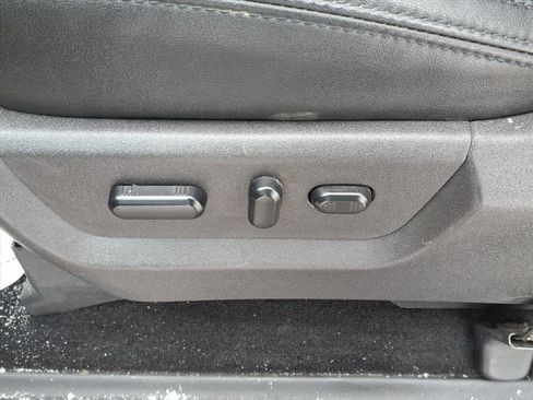 Used 2016 Ford F350 Platinum w/ Snow Plow Prep Package image 12