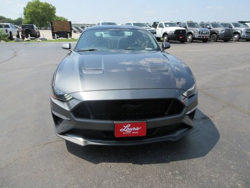 Used 2019 Ford Mustang GT w/ Black Accent Package RWD image 12