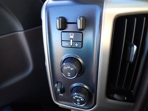 Used 2017 GMC Sierra 2500 Denali w/ Duramax Plus Package image 15