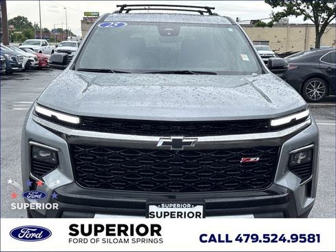 Used 2025 Chevrolet Traverse Z71 w/ Enhanced Driving Package AWD/4WD image 13