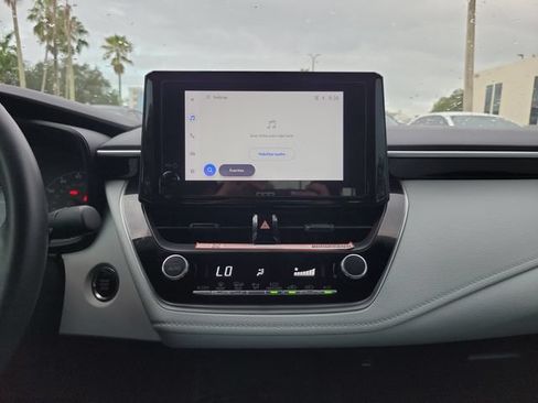 Used 2025 Toyota Corolla SE FWD image 19