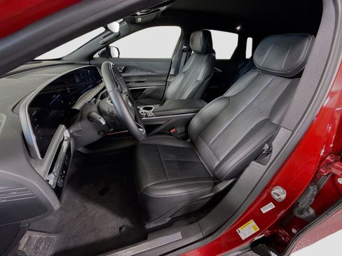 Used 2024 Cadillac Lyriq Luxury w/ LPO, Floor Liner Package image 22