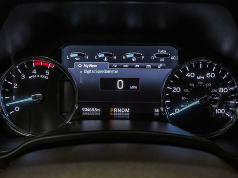 Used 2021 Ford F250 Lariat w/ Lariat Value Package AWD/4WD image 19