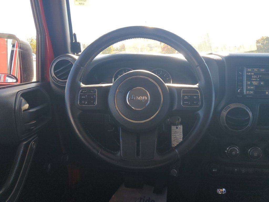 Used 2015 Jeep Wrangler Unlimited Sport w/ Connectivity Group AWD/4WD image 27