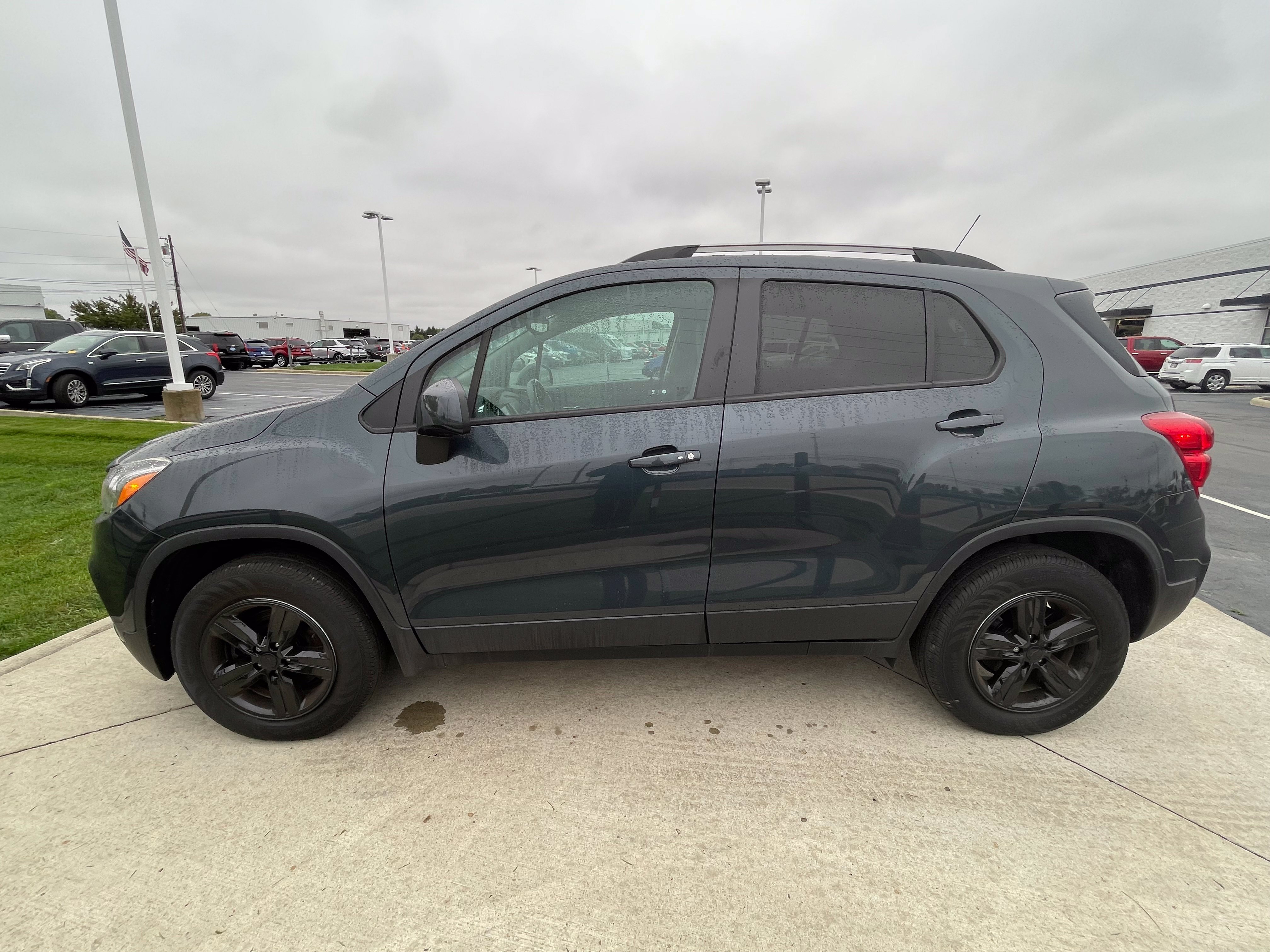 Used 2021 Chevrolet Trax LT w/ Driver Confidence Package AWD/4WD image 4