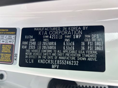 New 2025 Kia Niro EX image 17