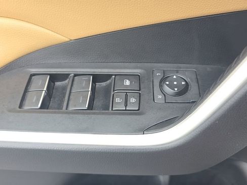 Used 2023 Toyota RAV4 XLE w/ Convenience Package image 22