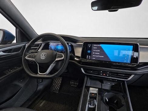Used 2024 Volkswagen Atlas Cross Sport SE AWD/4WD image 24