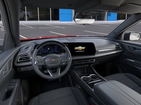 New 2026 Chevrolet Traverse LT w/ Enhanced Driving Package FWD image 15
