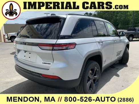 New 2025 Jeep Grand Cherokee Limited w/ Black Appearance Package image 15