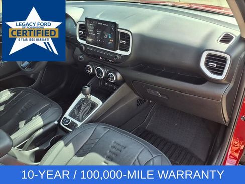 Used 2024 Hyundai Venue Limited image 30