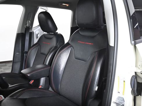 Used 2019 Jeep Compass Trailhawk image 24