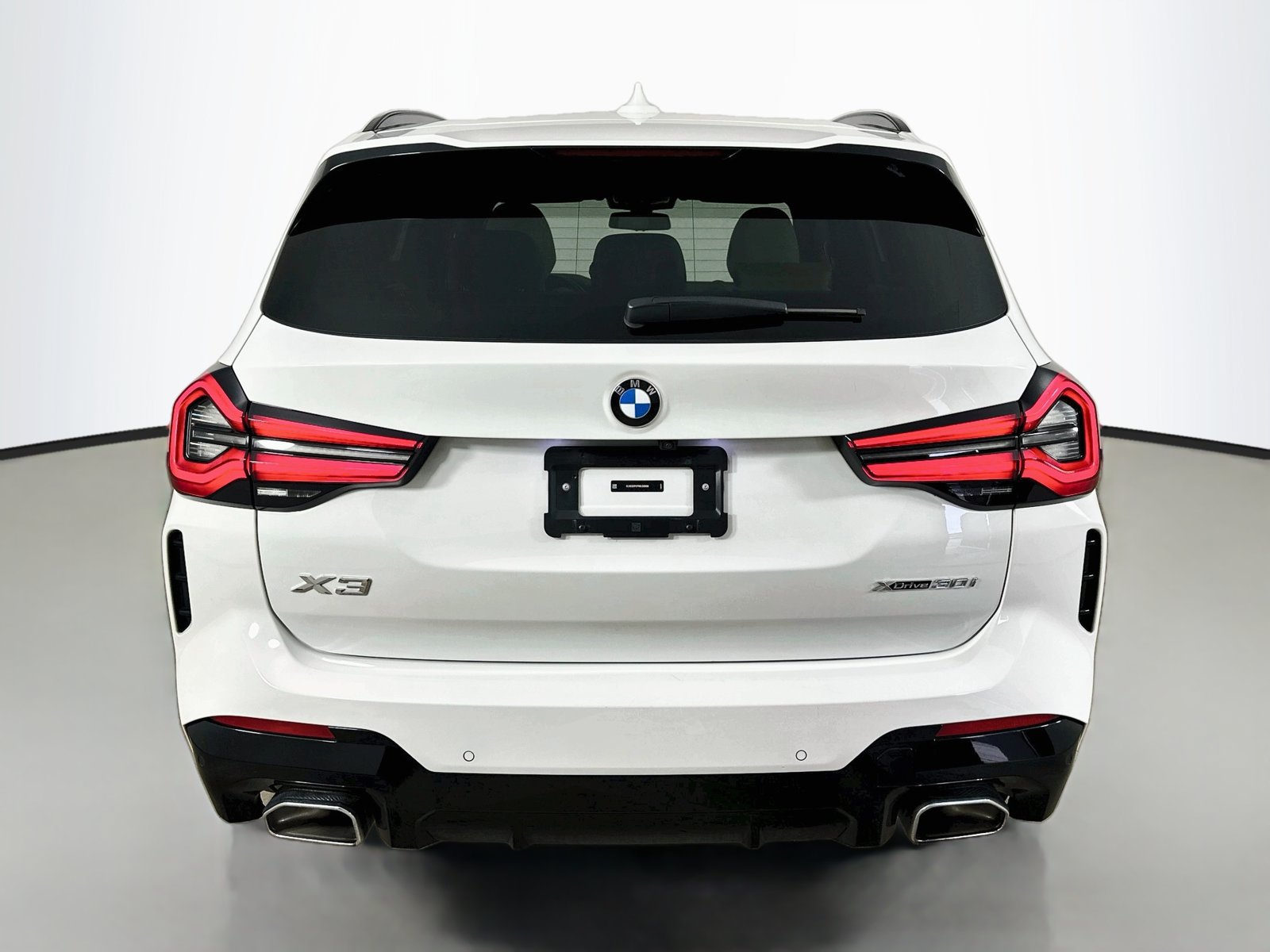 Used 2024 BMW X3 xDrive30i w/ Premium Package AWD/4WD image 6