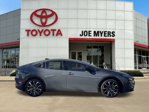 New 2026 Toyota Prius Plug-In Hybrid w/ Limited Premium Package FWD image 4