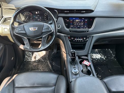 Used 2023 Cadillac XT5 Premium Luxury image 23