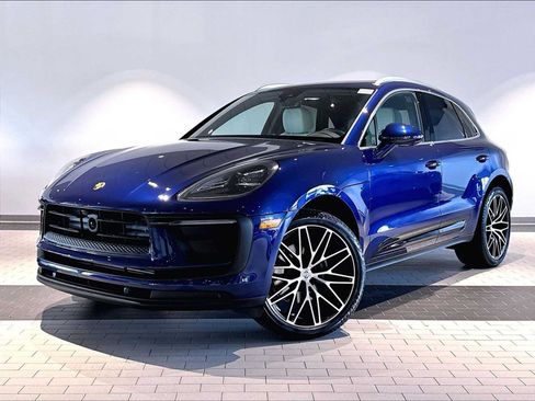 Used 2026 Porsche Macan AWD/4WD image 1